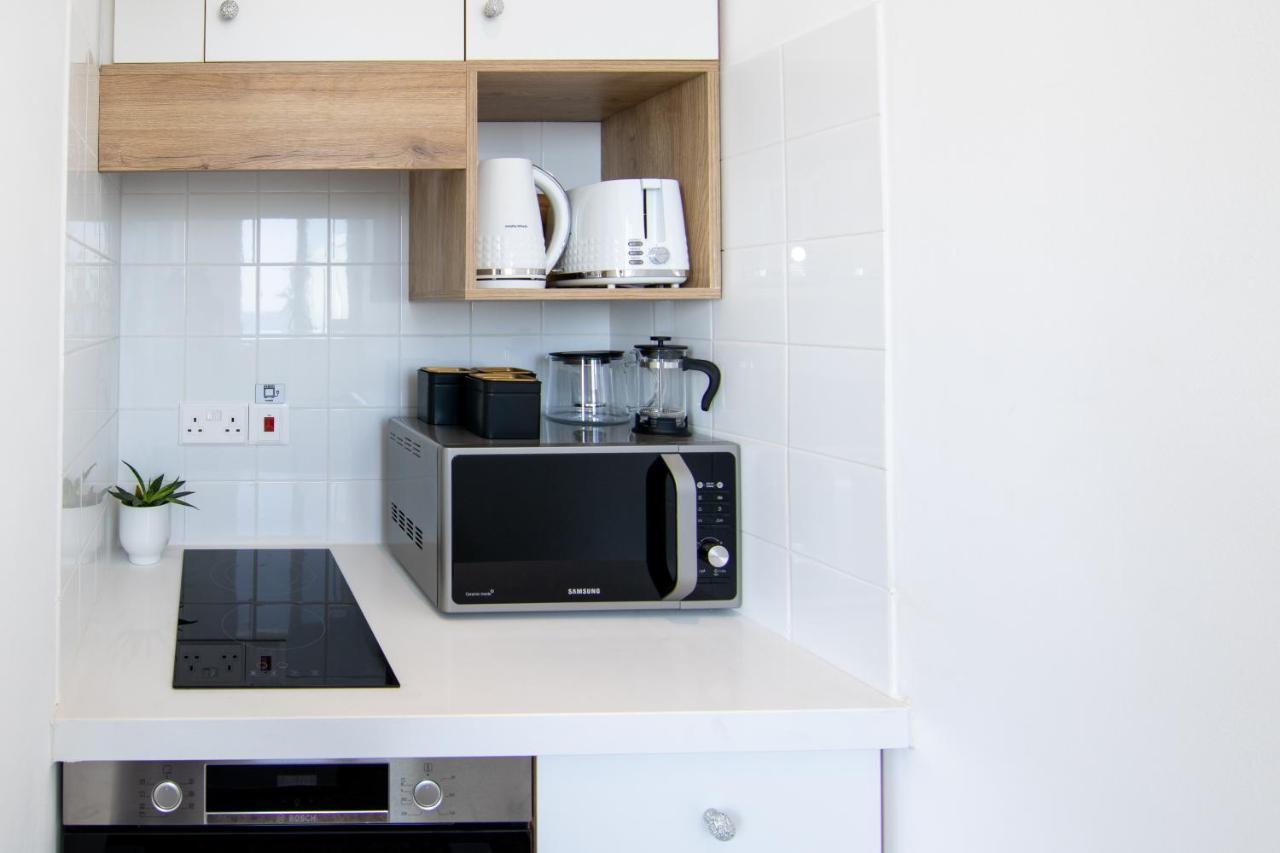 Phaedrus Living Seaview Studio Suite Lighthouse 52 Paphos Exteriör bild