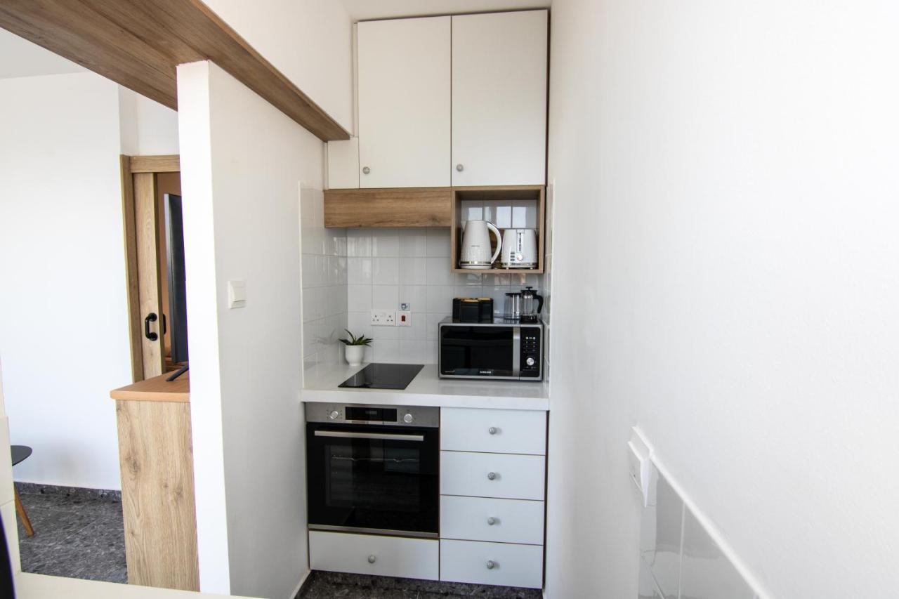 Phaedrus Living Seaview Studio Suite Lighthouse 52 Paphos Exteriör bild