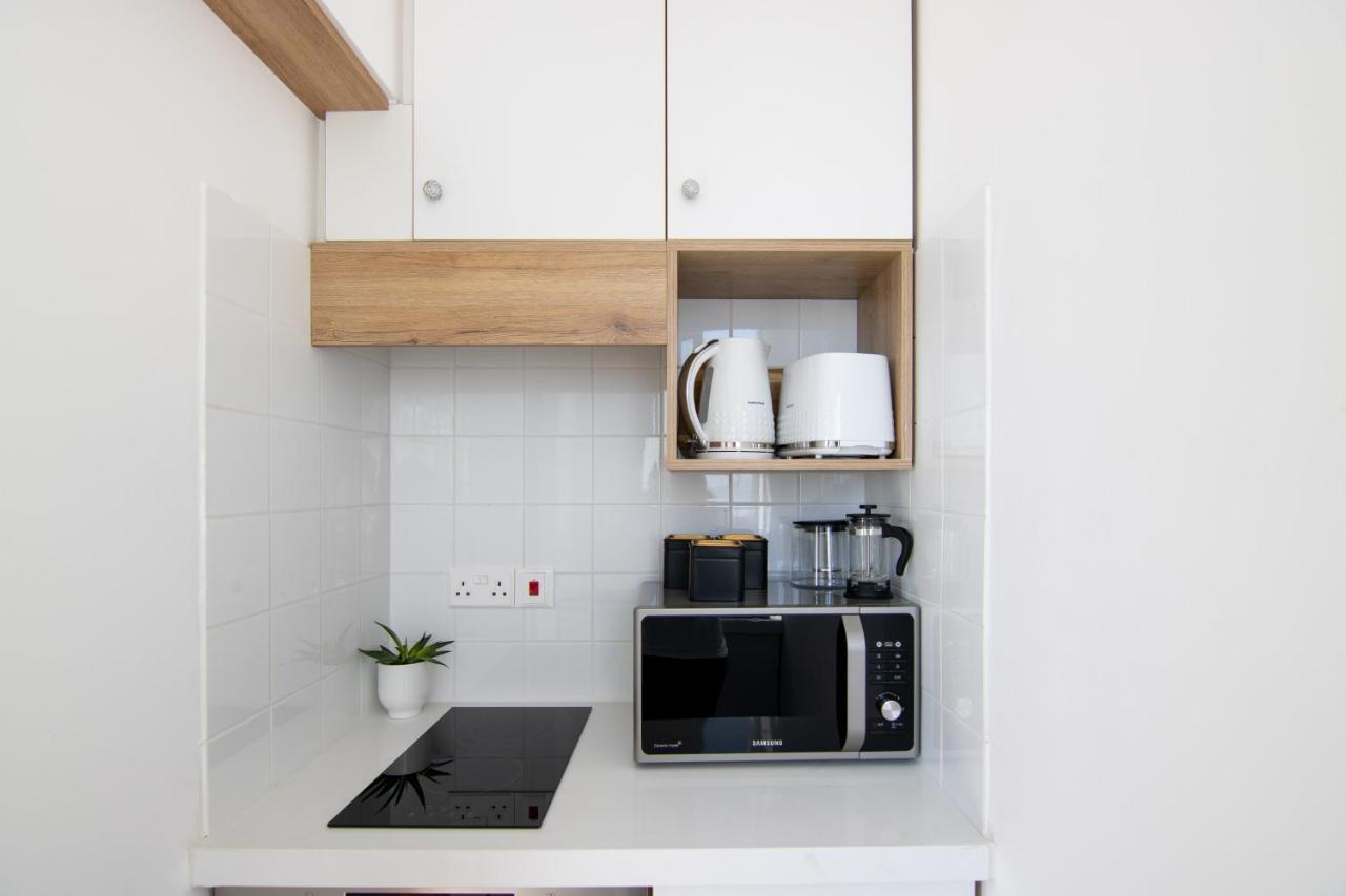Phaedrus Living Seaview Studio Suite Lighthouse 52 Paphos Exteriör bild